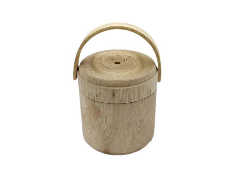 Does the manufacturer of wooden blocks explain the methods for distinguishing wooden blocks?