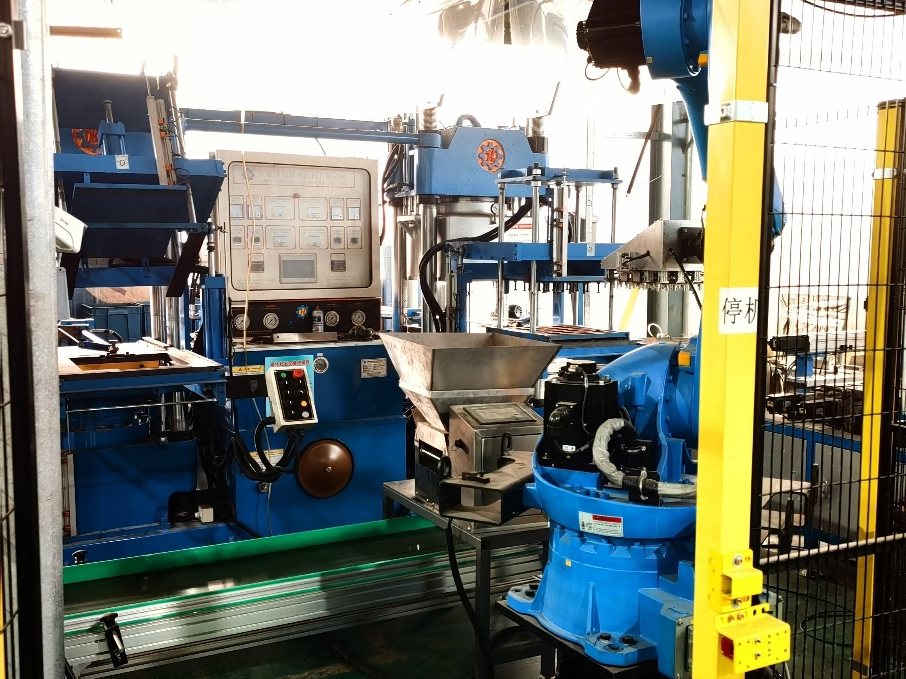 Fully automated robot