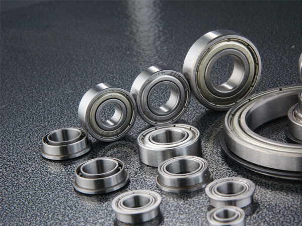 Installation method of deep groove ball bearings