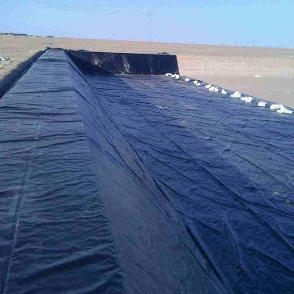 Fabricante de geomembranas negras de 2 mm para la protección de laderas de estanques