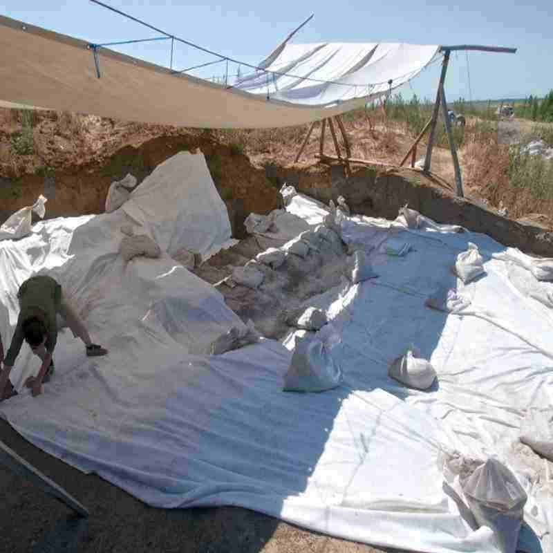 Geotextil de polipropileno negro y blanco reforzado por la montaña