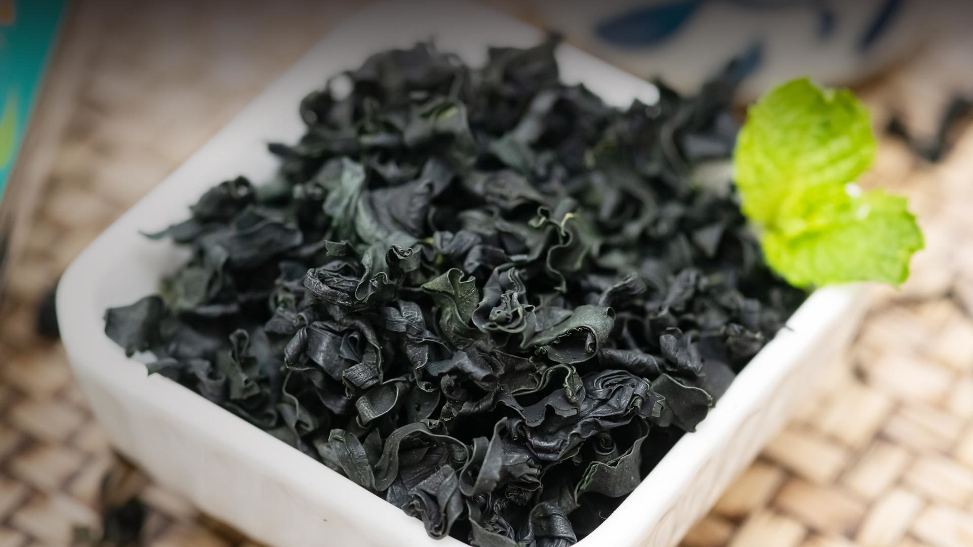 DRIED CUT WAKAME