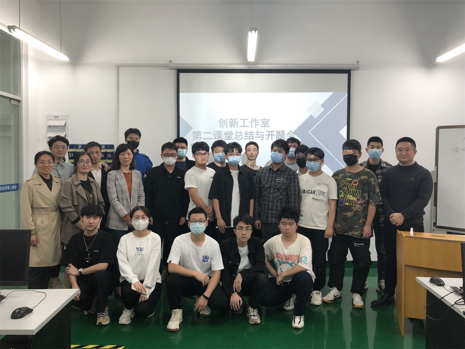 星空体育武昌工校区《四组爬行机器人编程》和《桁架机械手建模与仿真》课题开题