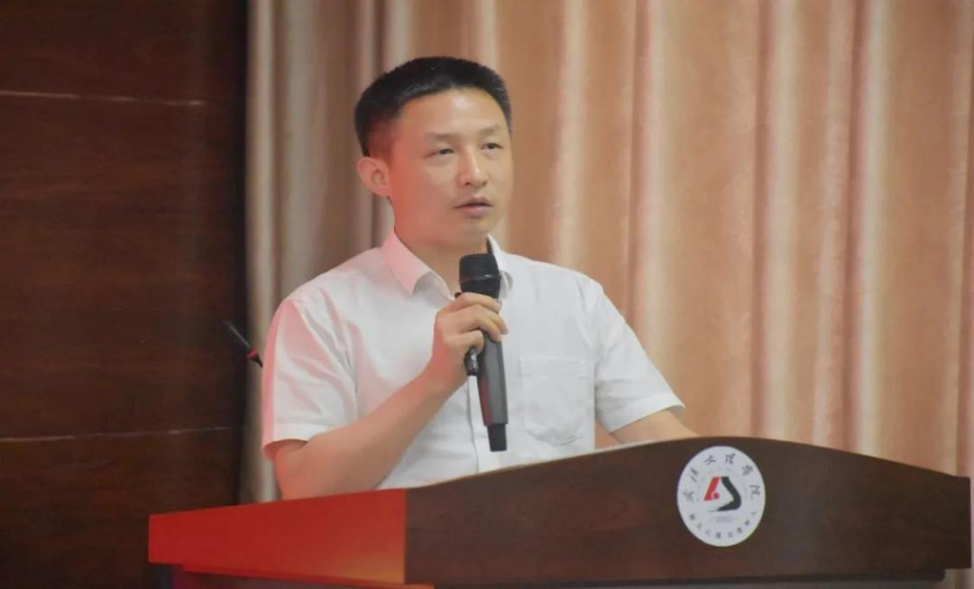 金石兴与武汉文理学院签订合作协议——“共建智能制造产业学院，打造现代智造特色专业群”