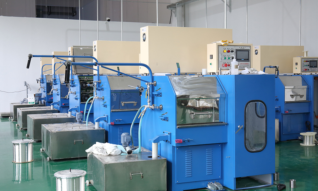 Micro-pulling machine
