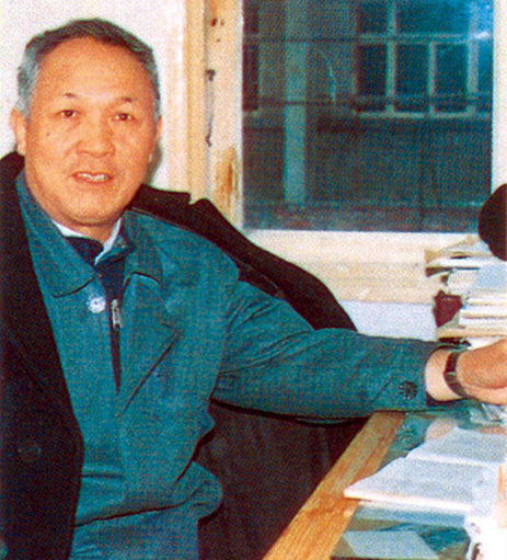刘九珠：贵州开阳磷矿矿务局原总工程师、第六届全国人大代表