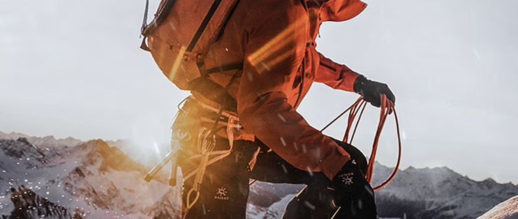 What clothes to wear for mountaineering