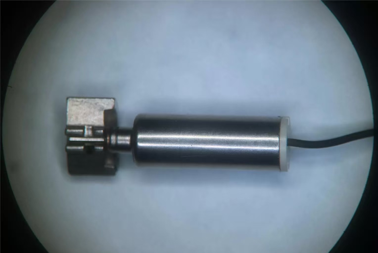D4*10,3V/10mA/5500±1000RPM