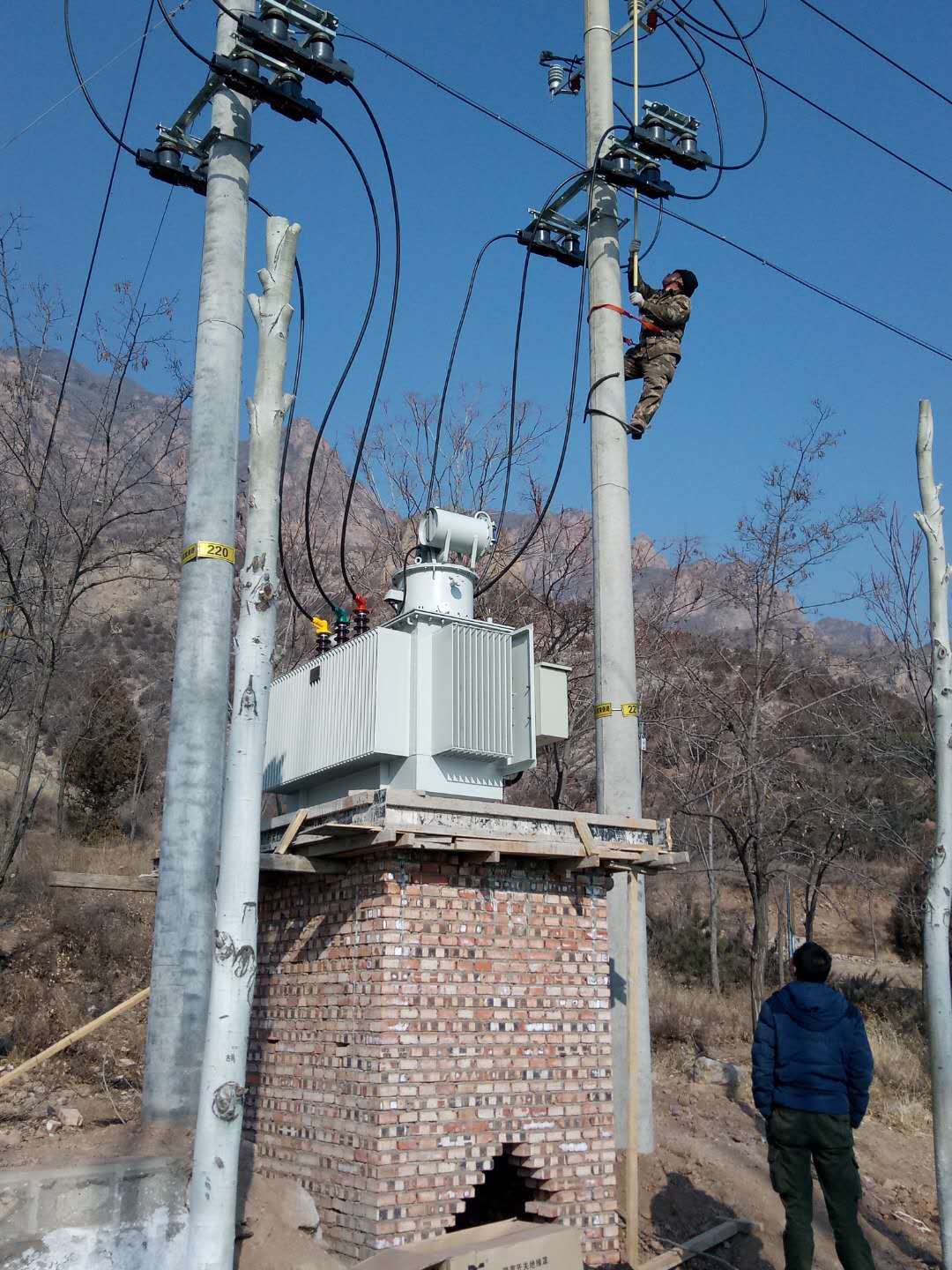 北京供电公司SVR-4000调压器