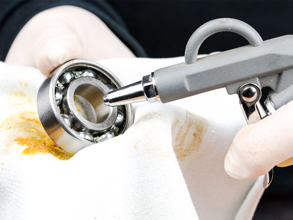 How Should Bearings Be Cleaned?