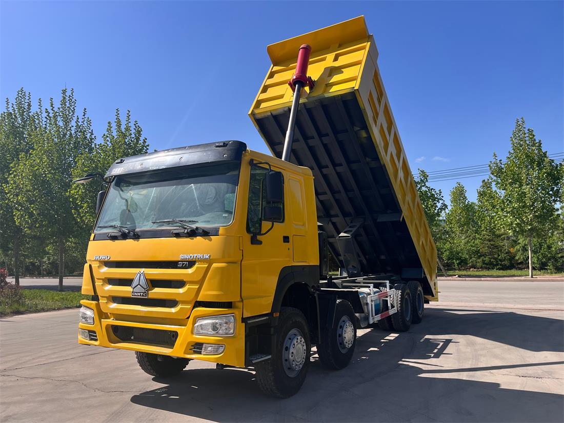 HOWO-7 8X4 371 Dumper Euro II