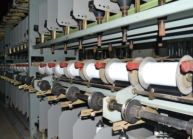 Twisting equipment