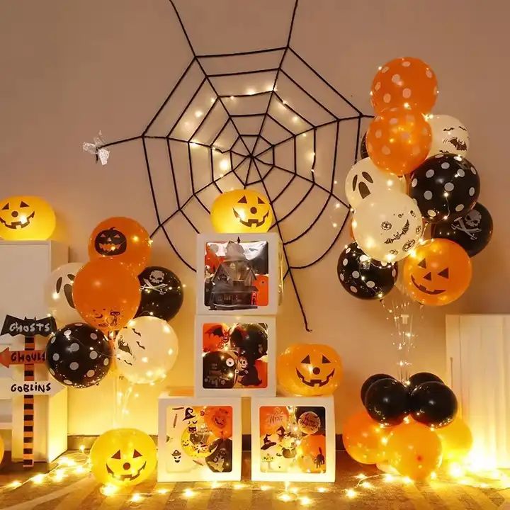 Balloons are woven into various shapes to create a joyful atmosphere and decorate various occasions for festive activities.