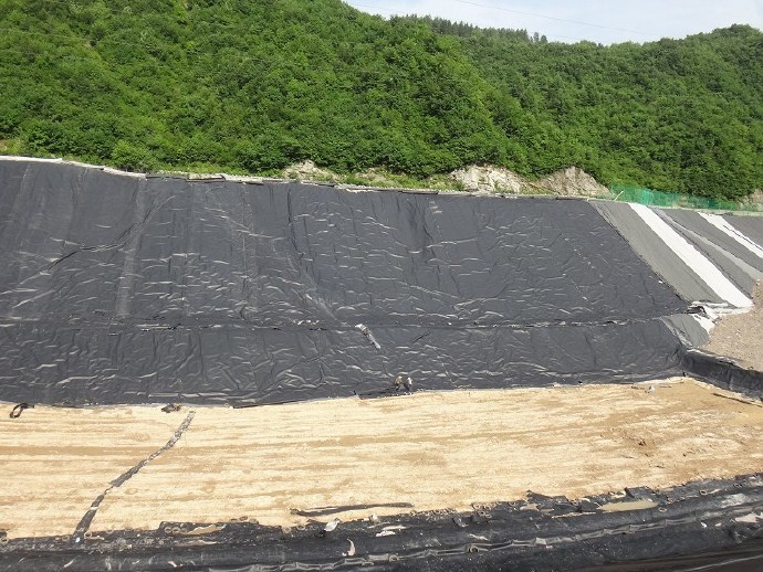 Elevate Your Construction Project with Floating Cover Geomembrane Solutions