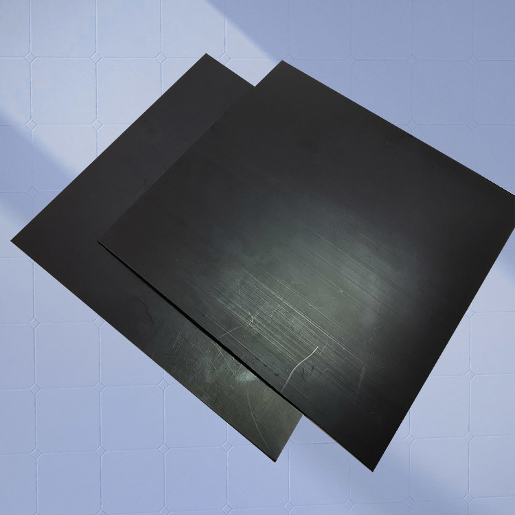 Smooth HDPE Geomembranes