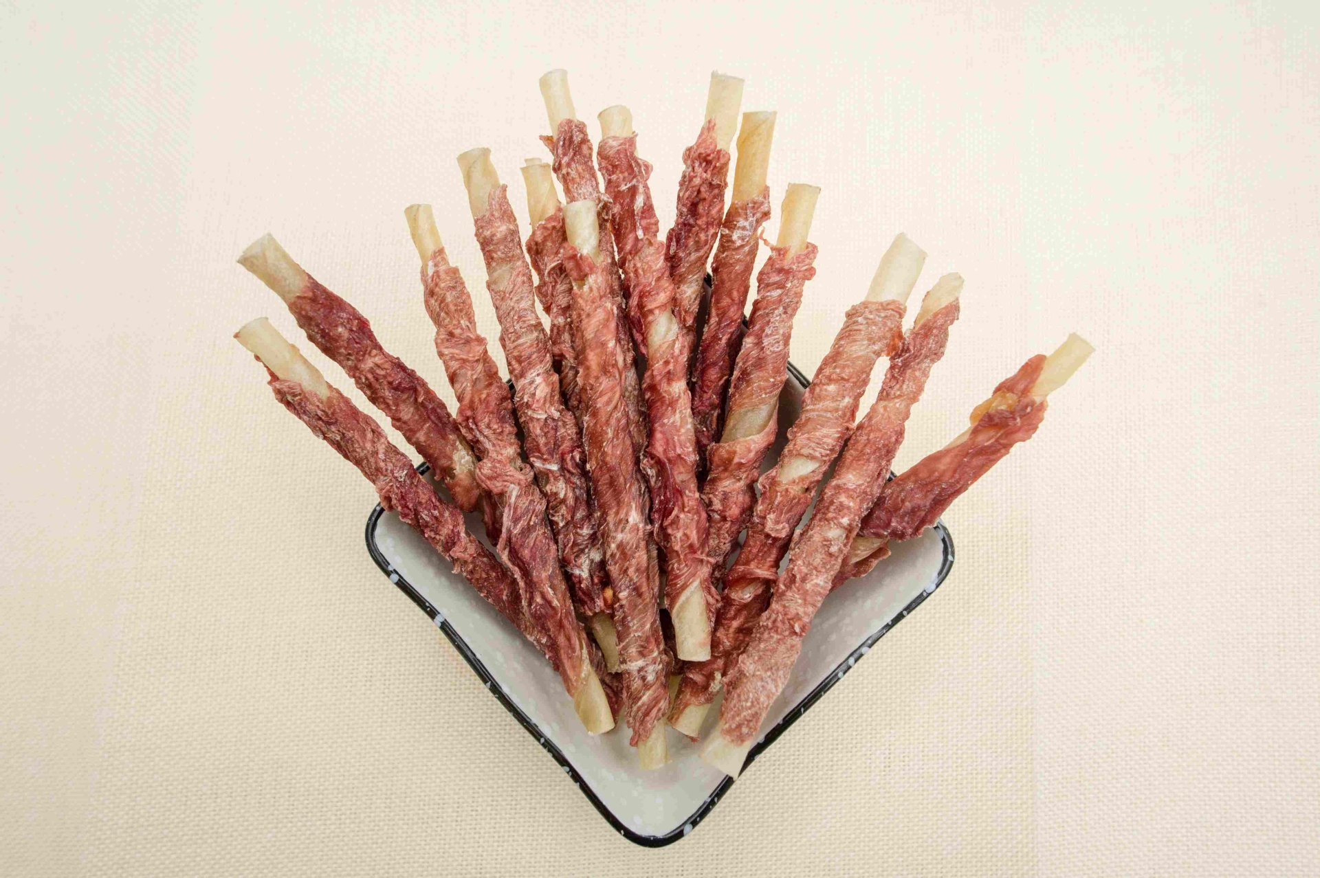 鸭肉缠原色牛皮棒