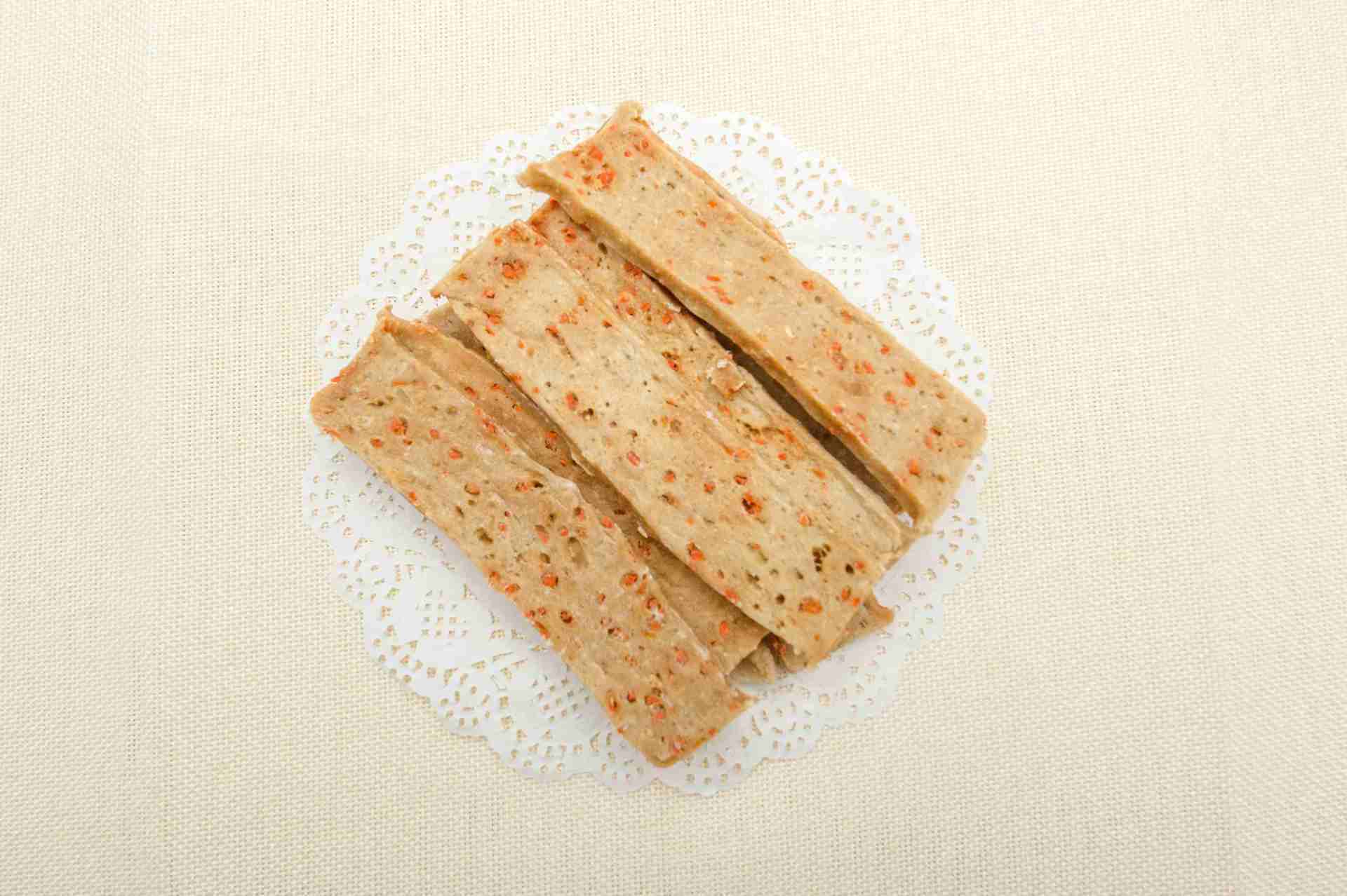 鱼肉胡萝卜切片