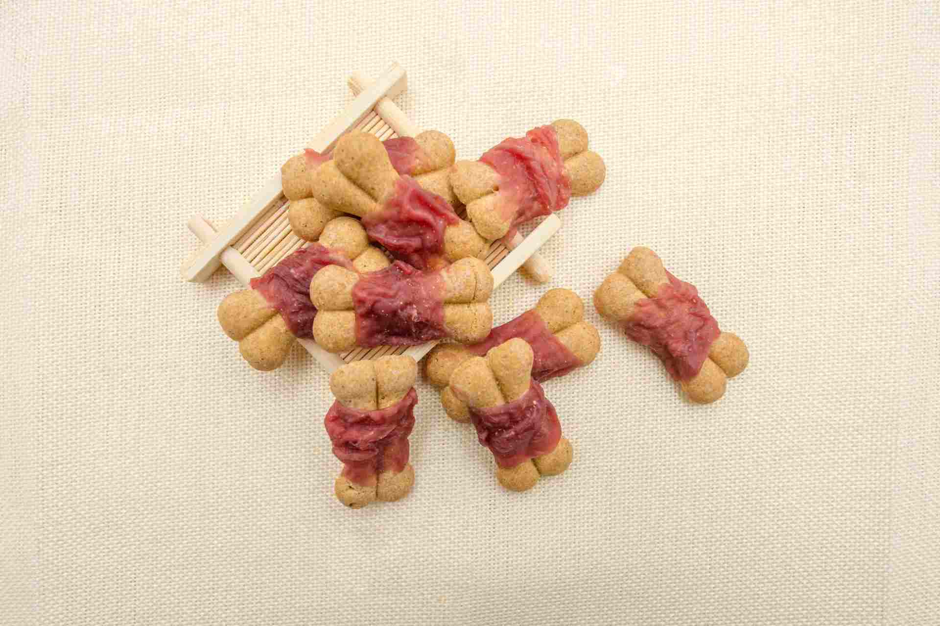 鸭肉缠长骨形饼干