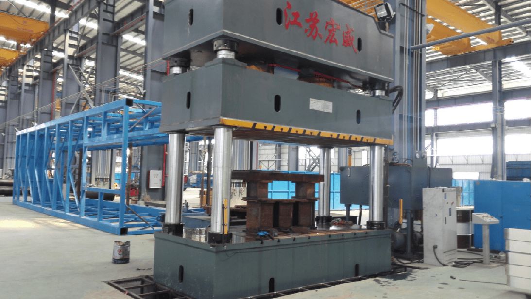 Four-column hydraulic press