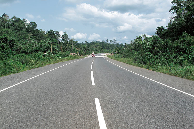 加纳共和国阿桑克拉瓜-恩奇公路项目