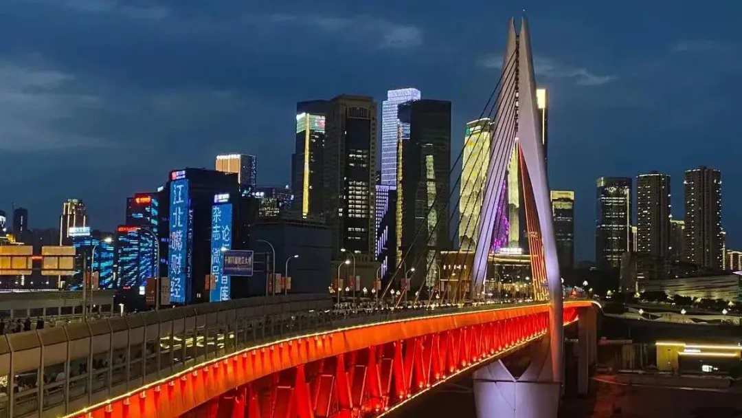 重庆两江桥隧连接线项目