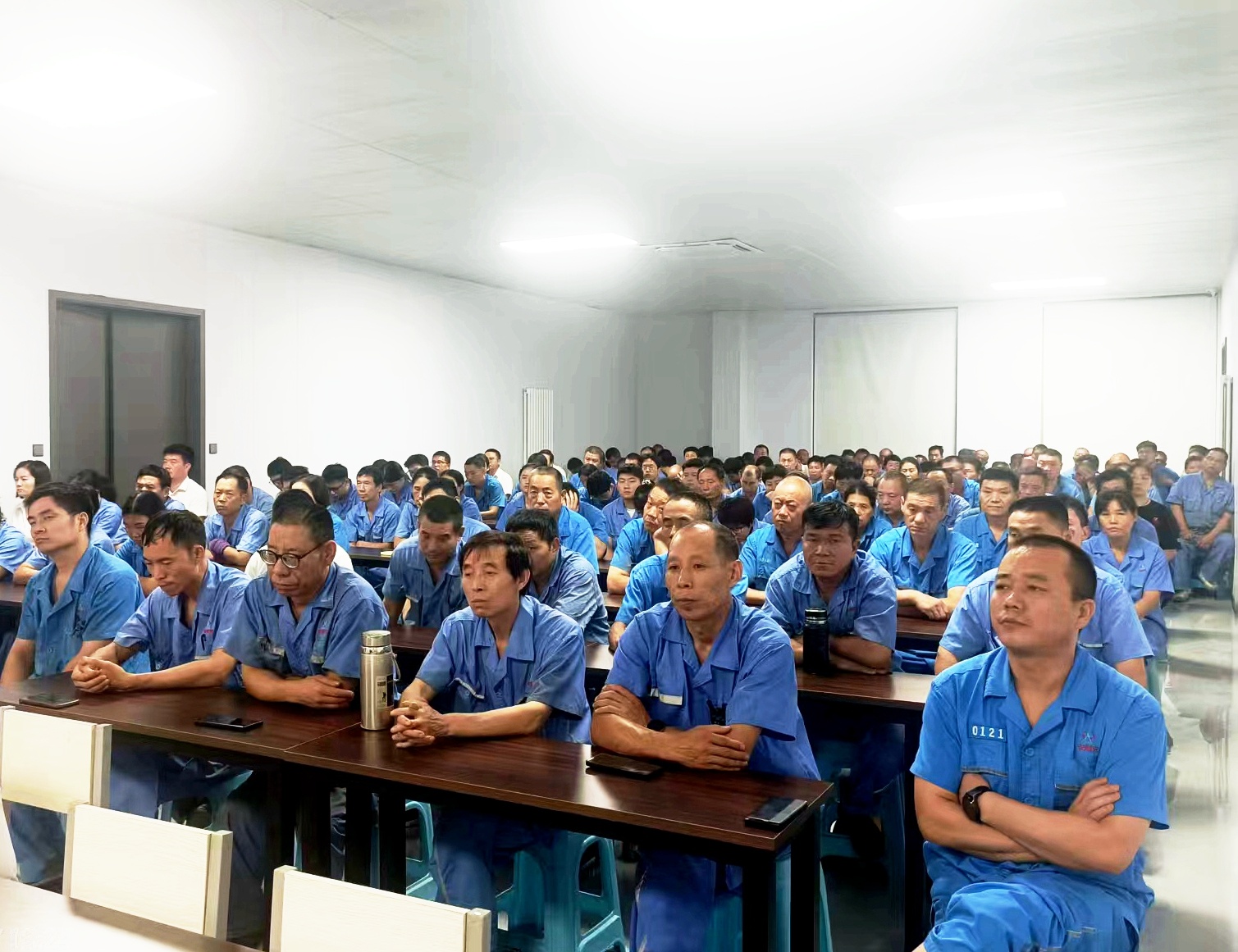 安耐克召開“整頓工作作風(fēng)、整治現(xiàn)場管理”動員大會