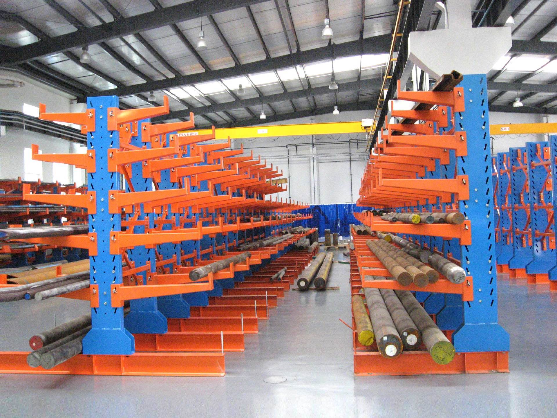 Cantilever shelves