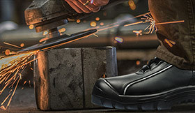 Teach you how to identify the authenticity of labor safety shoes