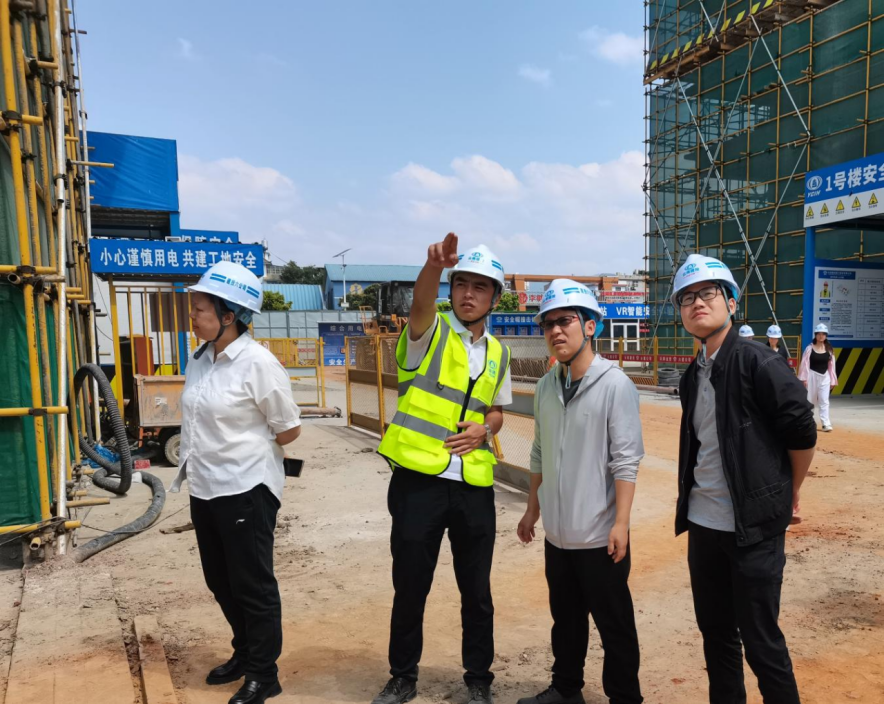集團(tuán)企業(yè)管理部到玉溪北市區(qū)城市商務(wù)中心配套住宅建設(shè)項(xiàng)目宣貫交流