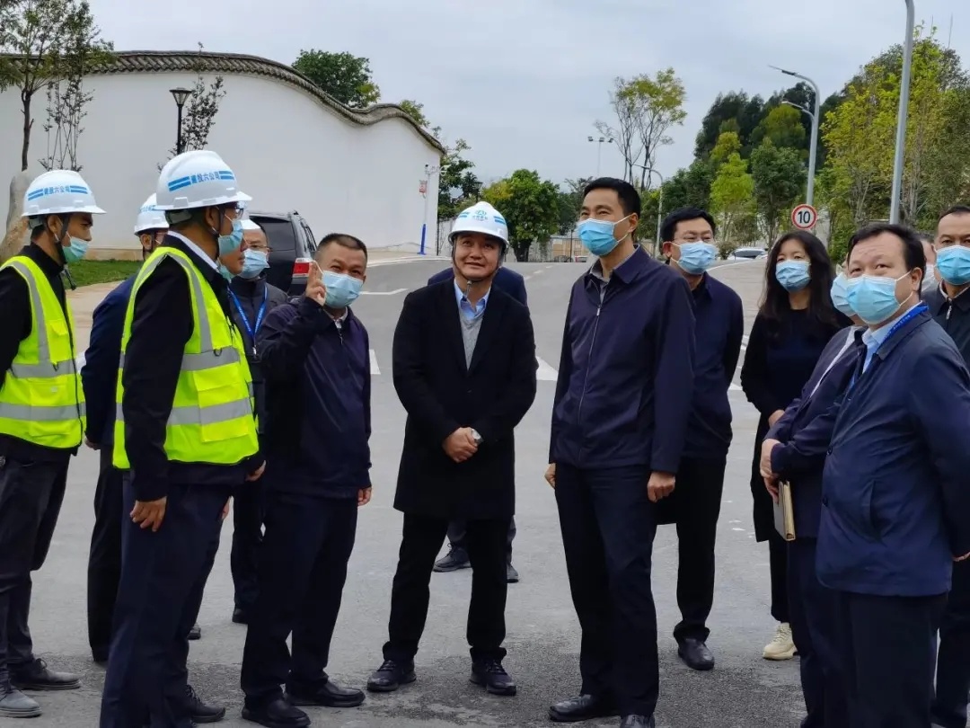 玉溪市市長江華調(diào)研葛井苑二期建設(shè)項(xiàng)目