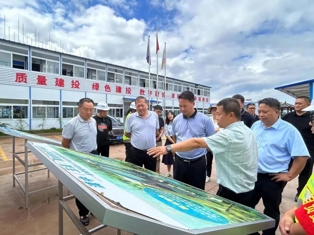 玉溪市委常委、副市長(zhǎng)段登位到省儲(chǔ)備糧玉溪直屬庫建設(shè)項(xiàng)目調(diào)研