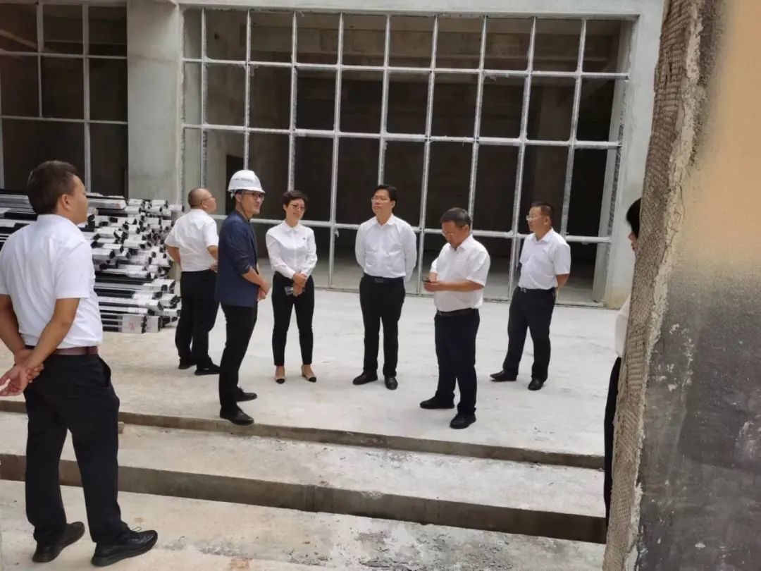 華寧縣委書記李永聰調(diào)研華寧“美麗縣城”建設(shè)PPP項目