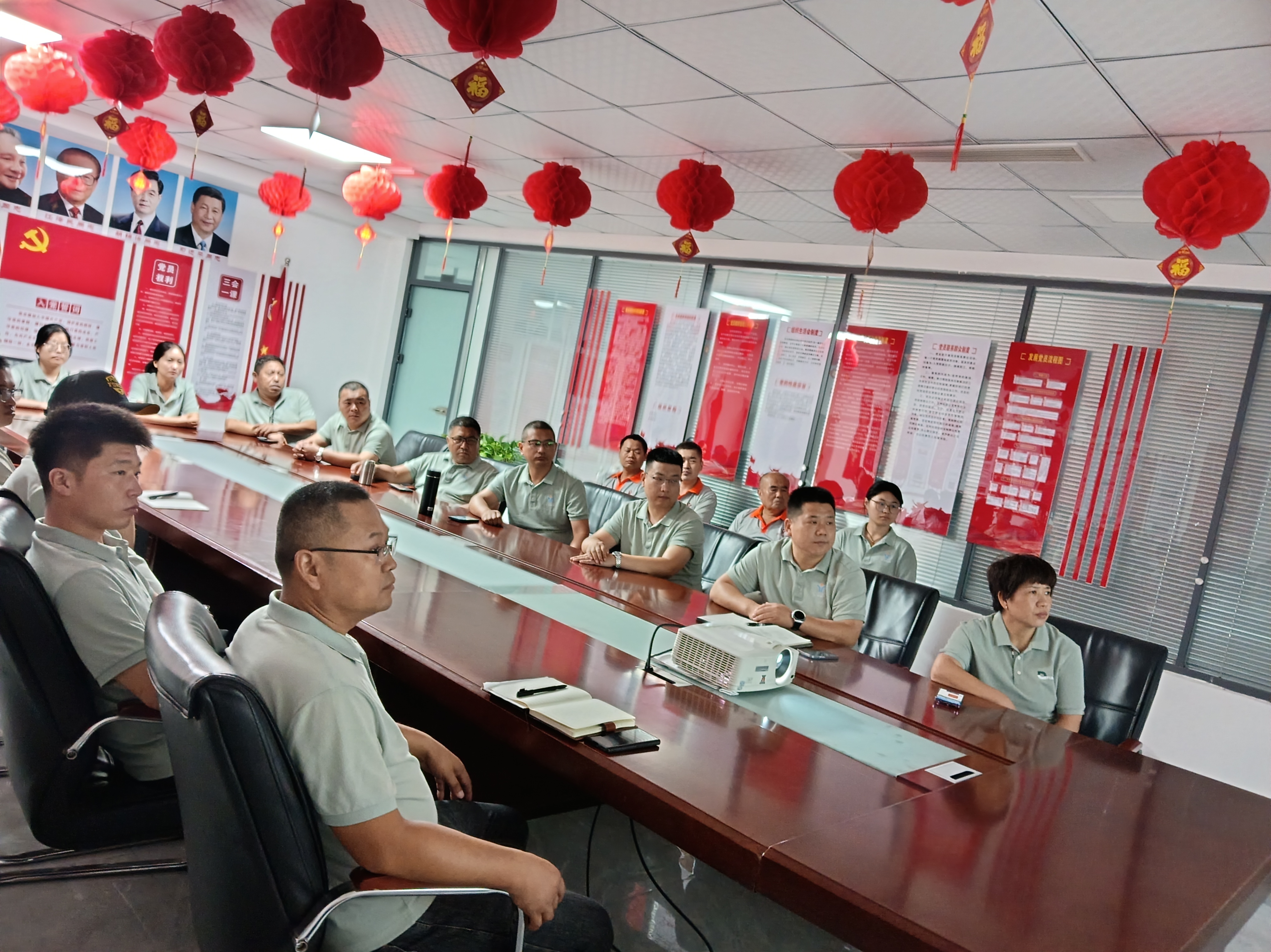 華仁生物:共賞閱兵盛典,凝聚奮進力量 華仁生物:共賞閱兵盛典,凝聚奮進力量