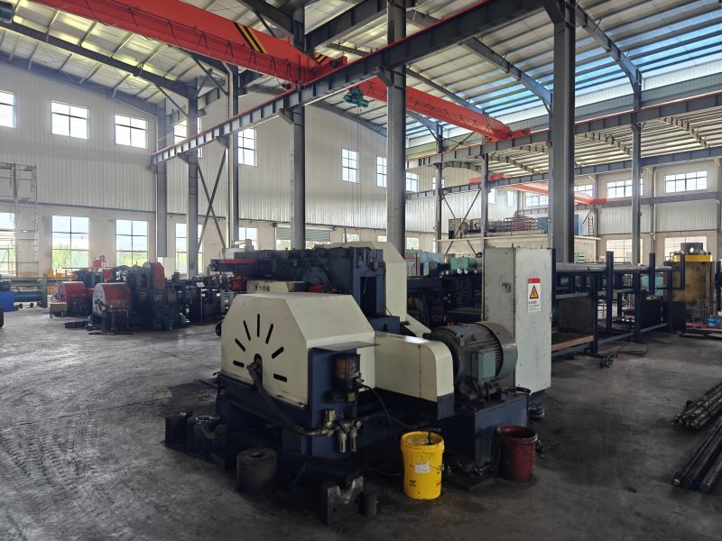 Material cutting machine