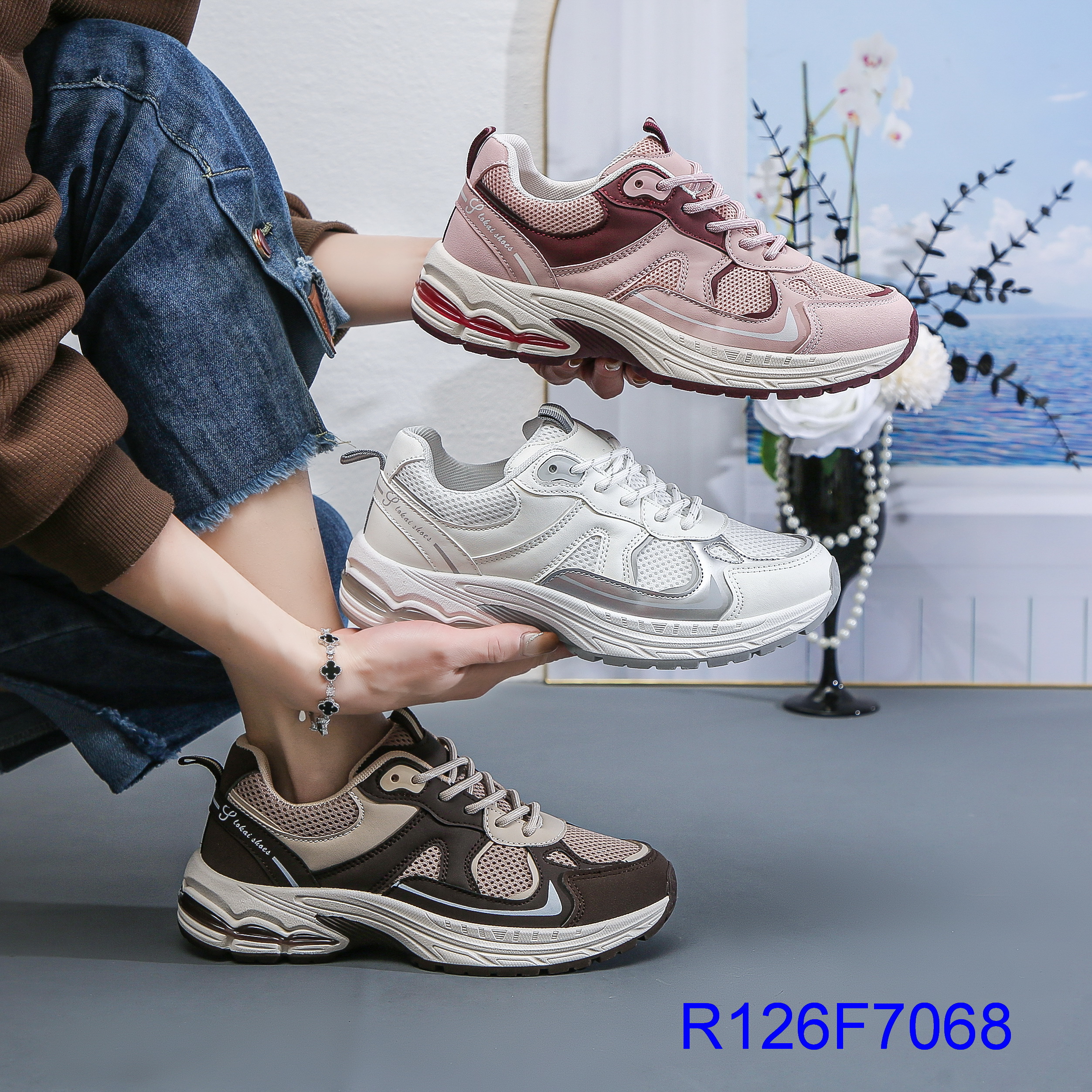 R126F7068