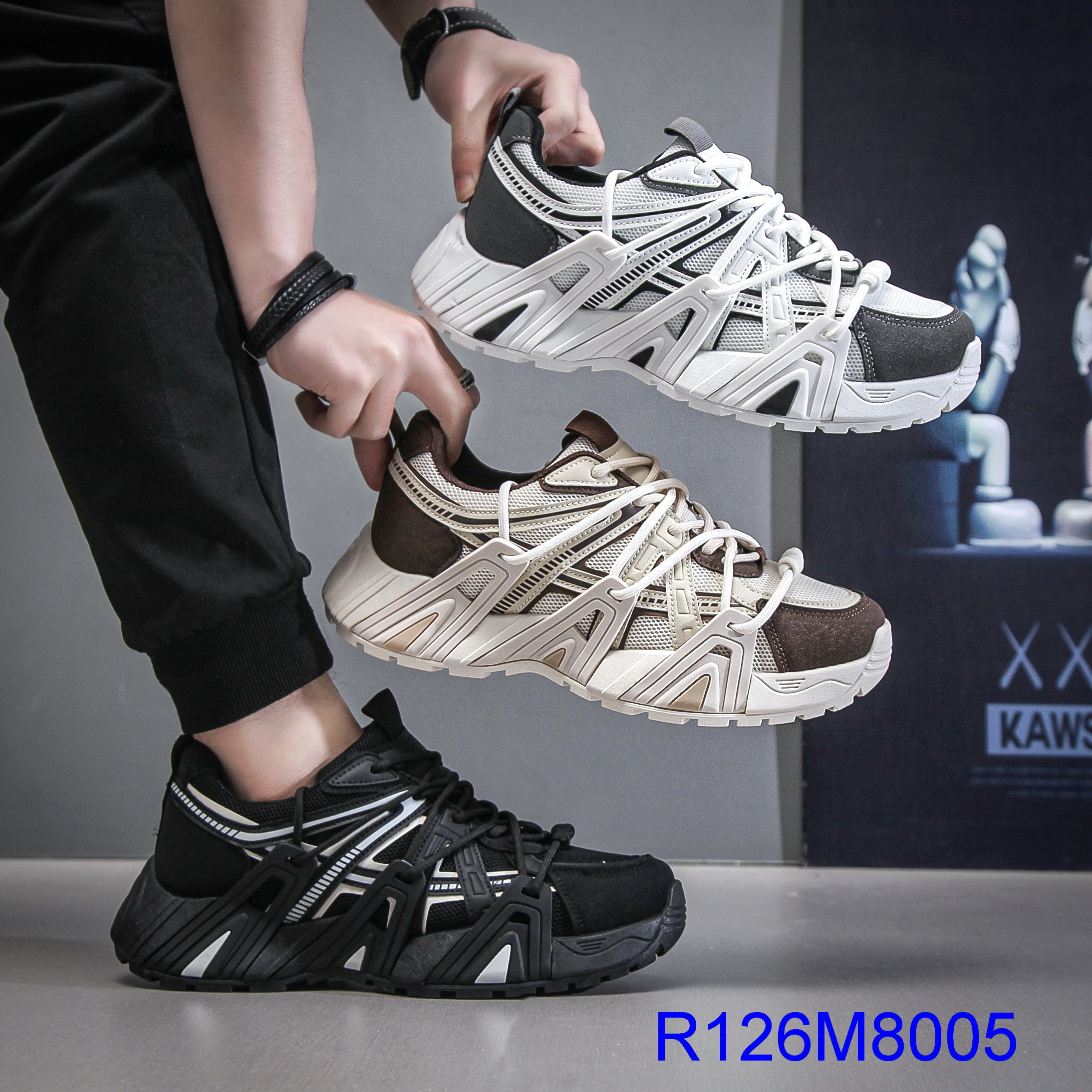 R126M8005