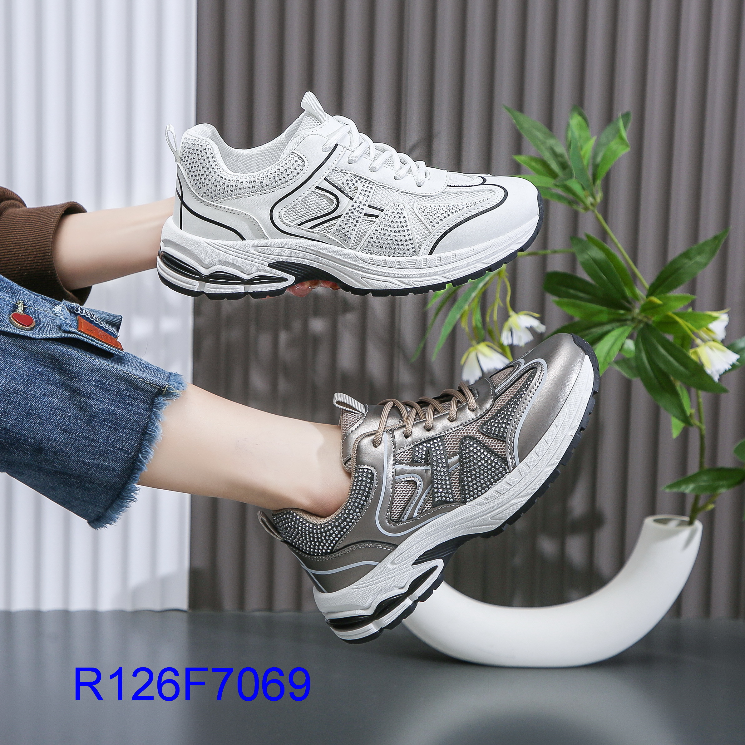 R126F7069