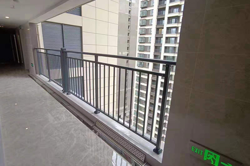 陽臺欄桿