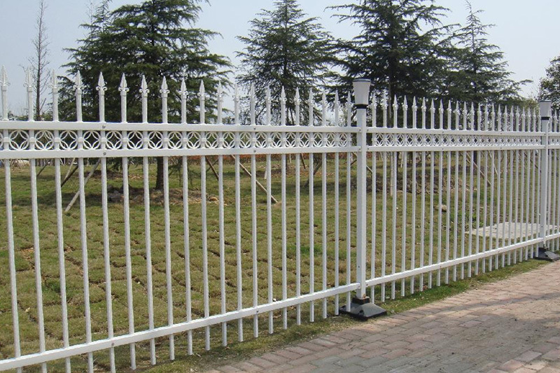 圍墻柵欄