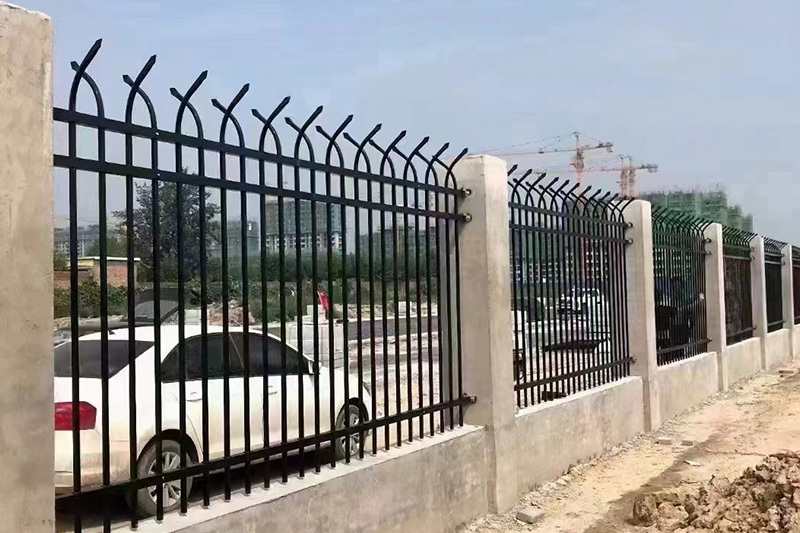 圍墻柵欄