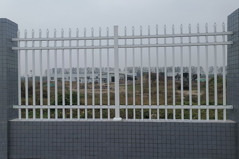 圍墻柵欄