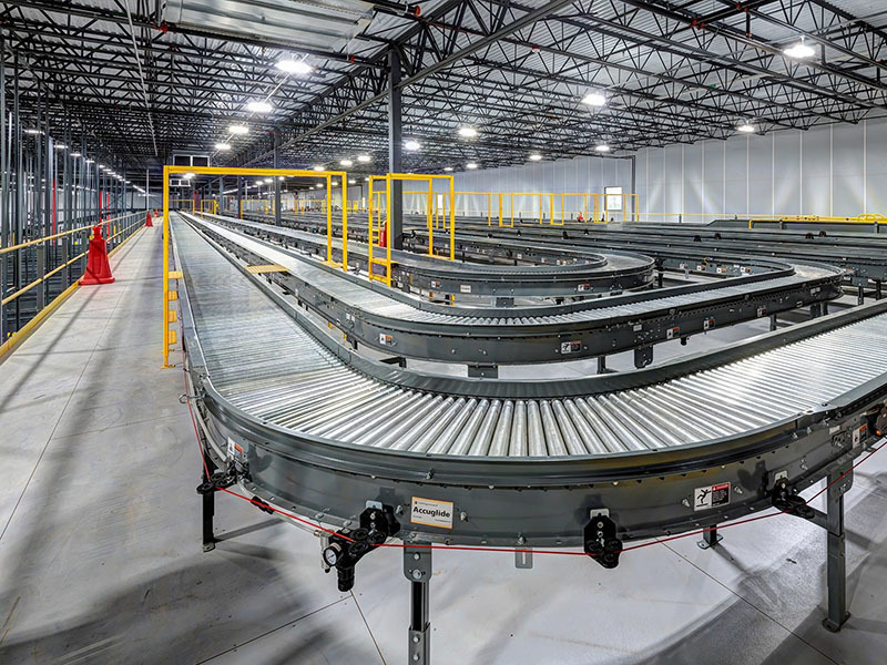 Logistics warehouse roller conveyor line
