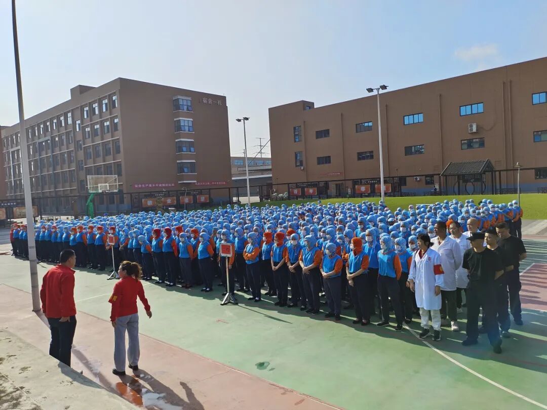湖南皇爺實(shí)業(yè)有限公司開展2025年消防應(yīng)急疏散演練 防于未“燃”，“消”出平安
