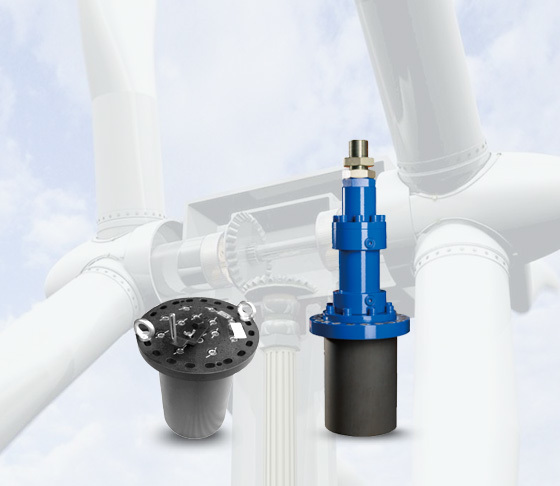 Wind turbine hydraulic cylinders