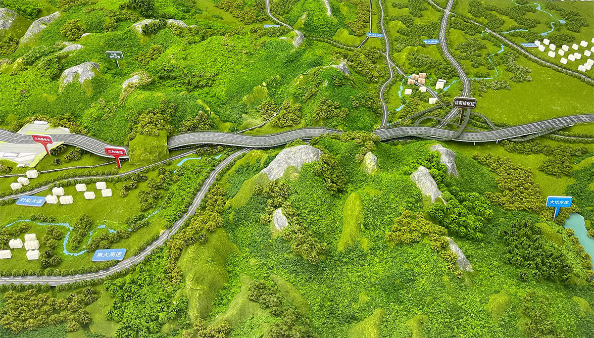 广东惠城至坪山高速公路BOT建设项目