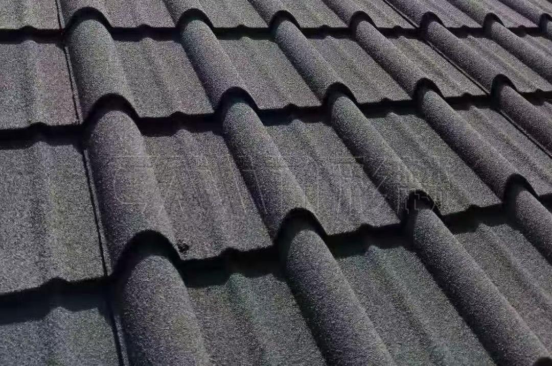 彩石连体瓦雨季施工有哪些禁忌？
