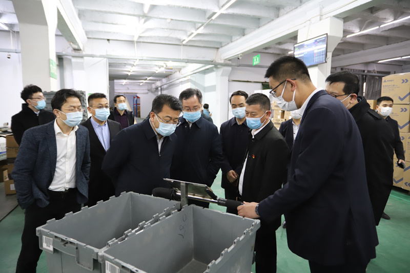2022年3月,青岛市市场监督管理局党组书记、局长高善武一行在城阳区区长殷连刚、副区长刘聚刚陪同下莅临同方药业调研指导 2022年3月,青岛市市场监督管理局党组书记、局长高善武一行在城阳区区长殷连刚、副区长刘聚刚陪同下莅临同方药业调研指导