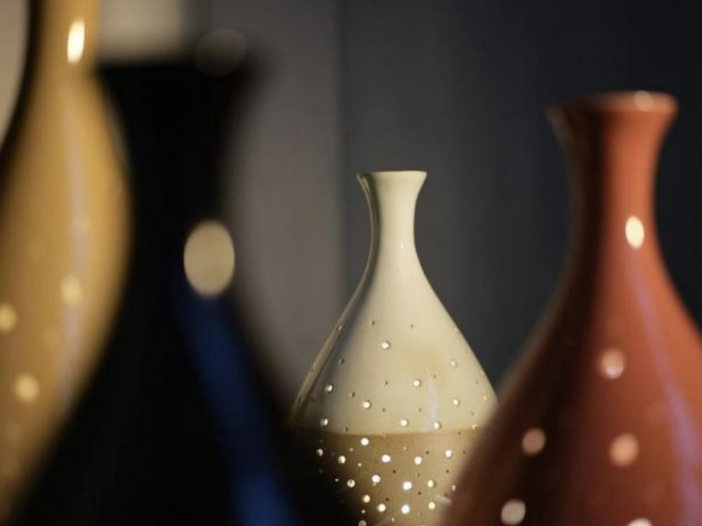 From ancient Rome to modern intelligence, the evolution and innovation of table lamps