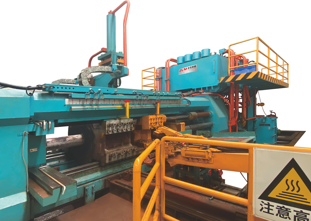 Double action seamless pipe extrusion press