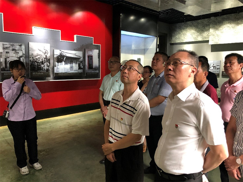 中藝總公司汕頭抽紗公司黨委開展“尋訪紅色記憶,傳承紅色精神”主題黨日活動(dòng)